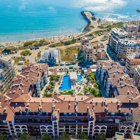 Апарт-отель Rose Gardens 4*