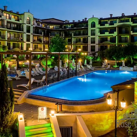 Апарт-отель Rose Gardens 4*