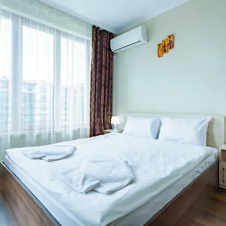 Rose Gardens Aparthotel