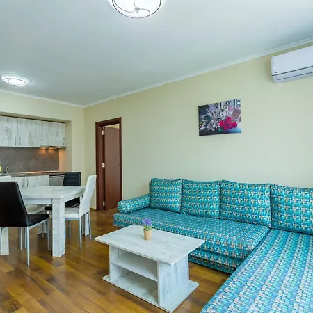 Lejlighedshotel Rose Gardens 4*