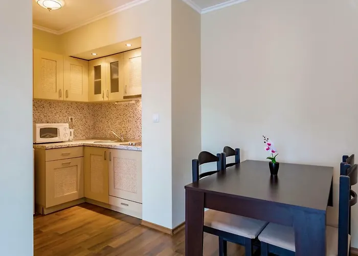 Rose Gardens 4* 帕莫瑞