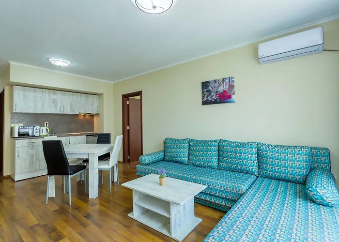 公寓式酒店 Rose Gardens 4*